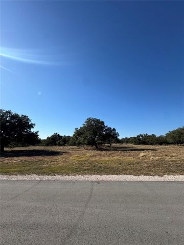 30 Coastal LOOP, Johnson City, TX 78636