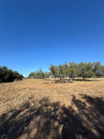 30 Coastal LOOP, Johnson City, TX 78636