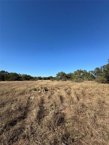 30 Coastal LOOP, Johnson City, TX 78636