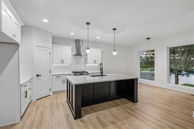 1403 19th Street SE, Altoona, IA 50009