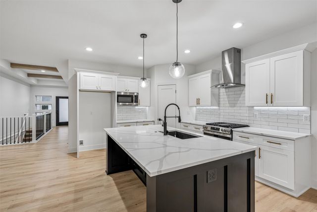1403 19th Street SE, Altoona, IA 50009