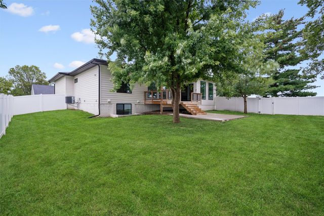 1403 19th Street SE, Altoona, IA 50009