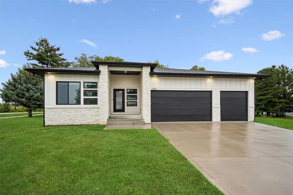 1403 19th Street SE, Altoona, IA 50009