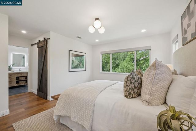 1072 Via Roble, Lafayette, CA 94549