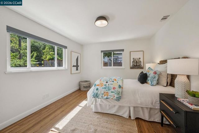 1072 Via Roble, Lafayette, CA 94549