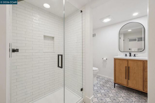 1072 Via Roble, Lafayette, CA 94549