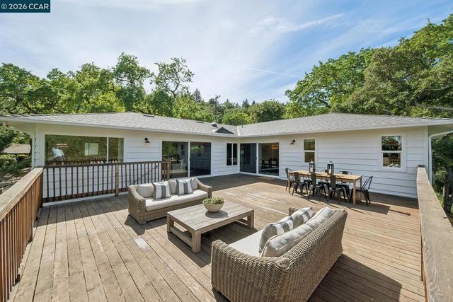 1072 Via Roble, Lafayette, CA 94549