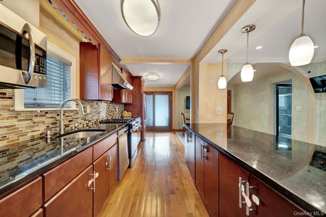 188-14 McLaughlin Avenue, Holliswood, NY 11423