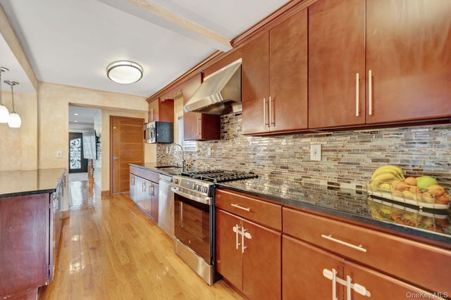 188-14 McLaughlin Avenue, Holliswood, NY 11423