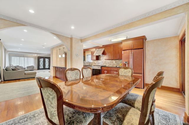 188-14 McLaughlin Avenue, Holliswood, NY 11423