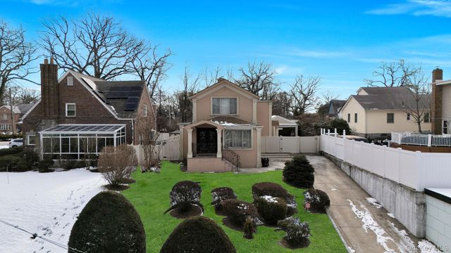 188-14 McLaughlin Avenue, Holliswood, NY 11423