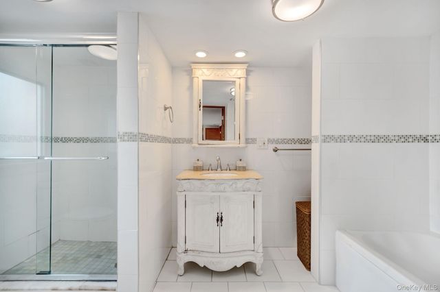 188-14 McLaughlin Avenue, Holliswood, NY 11423