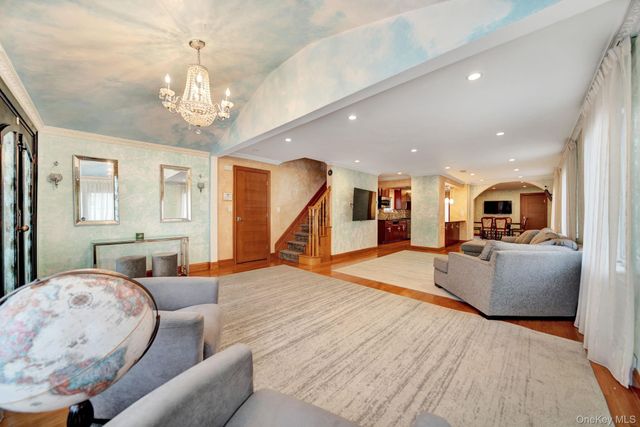 188-14 McLaughlin Avenue, Holliswood, NY 11423