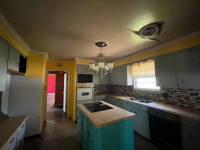 806 S MARSHALL Boulevard, Bunkie, LA 71322