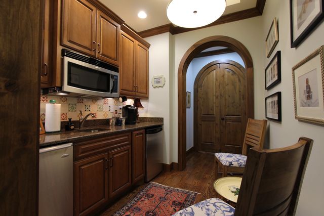 894 Robertson Academy Rd, Nashville, TN 37220