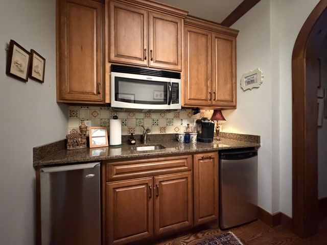 894 Robertson Academy Rd, Nashville, TN 37220