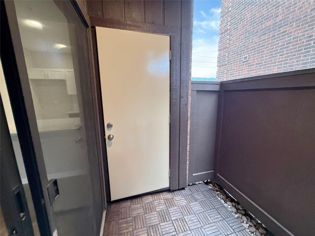 3100 Walnut Bend Lane 223, Houston, TX 77042