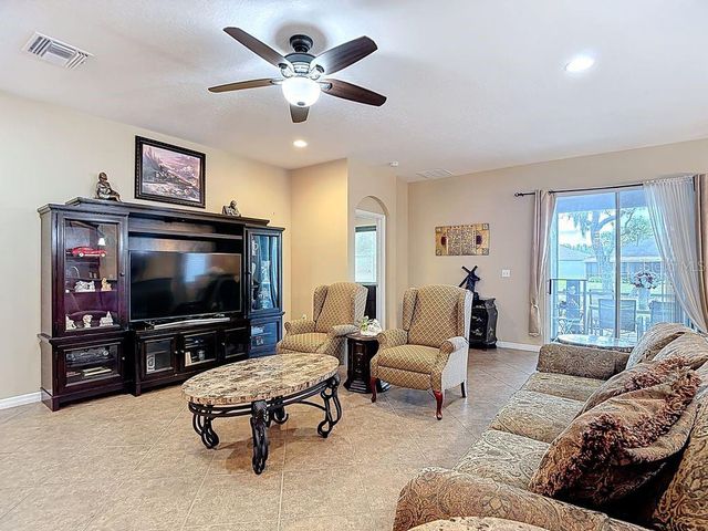 11213 KISKADEE CIRCLE, New Port Richey, FL 34654