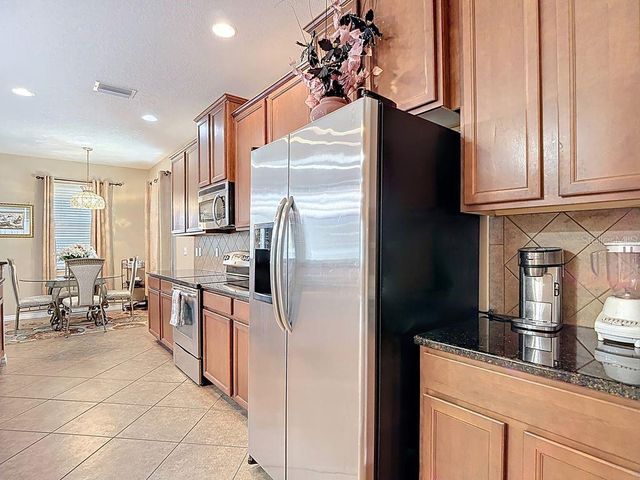 11213 KISKADEE CIRCLE, New Port Richey, FL 34654