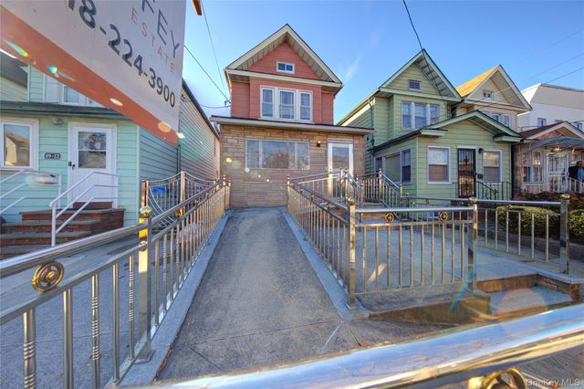 89-10 121st Street, Richmond Hill, NY 11418