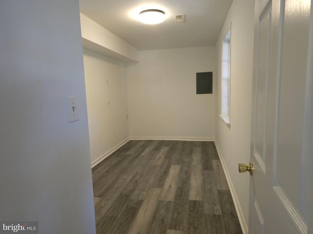 13824 POPLAR TREE RD, Chantilly, VA 20151