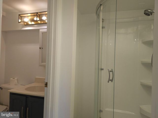 13824 POPLAR TREE RD, Chantilly, VA 20151