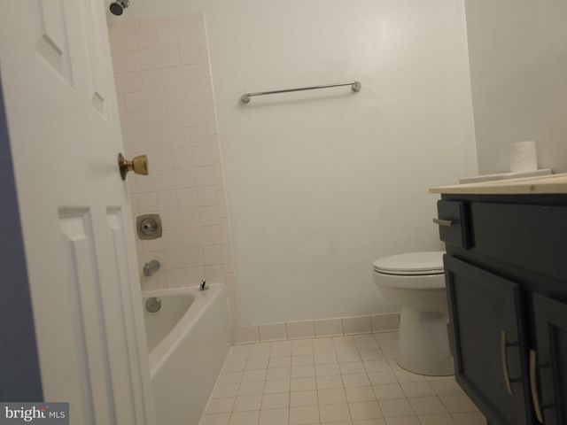 13824 POPLAR TREE RD, Chantilly, VA 20151