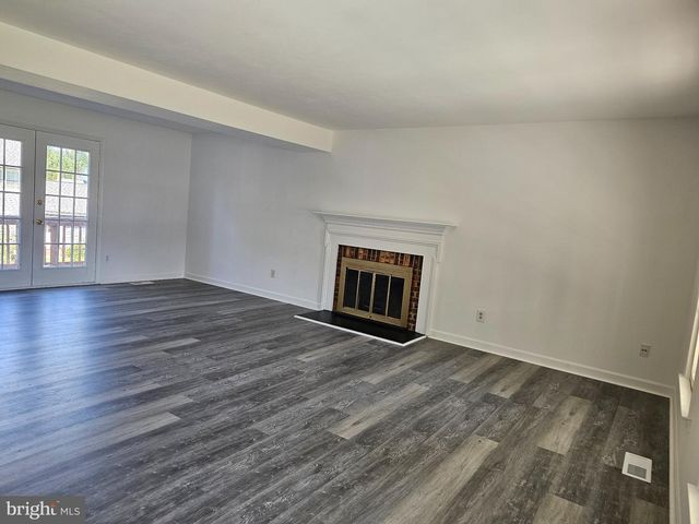 13824 POPLAR TREE RD, Chantilly, VA 20151