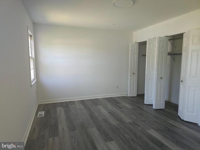 13824 POPLAR TREE RD, Chantilly, VA 20151