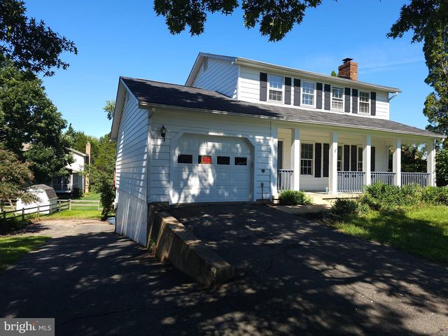 13824 POPLAR TREE RD, Chantilly, VA 20151