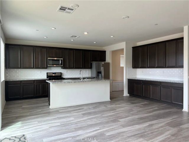 1136 Poinsettia Circle, Calimesa, CA 92320