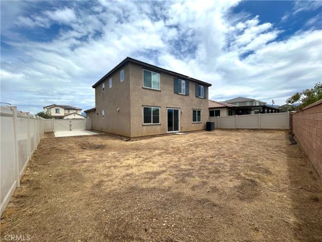 1136 Poinsettia Circle, Calimesa, CA 92320