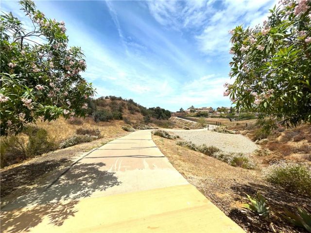 1136 Poinsettia Circle, Calimesa, CA 92320