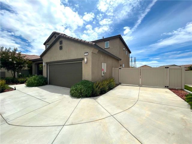 1136 Poinsettia Circle, Calimesa, CA 92320