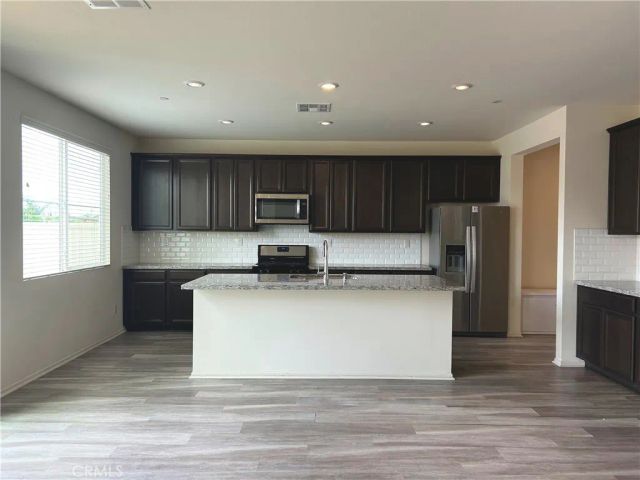1136 Poinsettia Circle, Calimesa, CA 92320