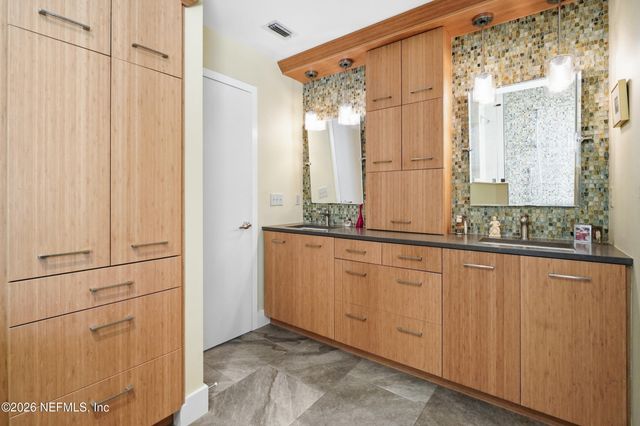 6017 BRIDGE WATER Circle, Ponte Vedra Beach, FL 32082