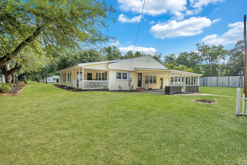 10841 Hwy 260 1 & 2, Manning, SC 29102
