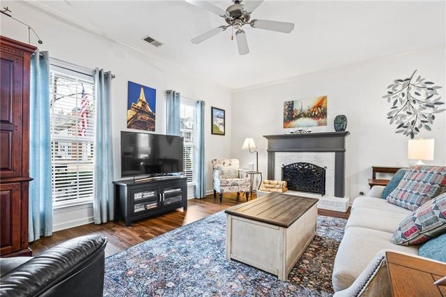 4662 Liberty Square Drive, Acworth, GA 30101