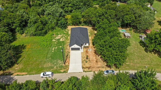 203 Kalura Way, Tool, TX 75143