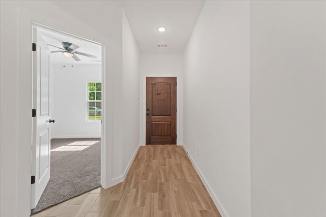 203 Kalura Way, Tool, TX 75143