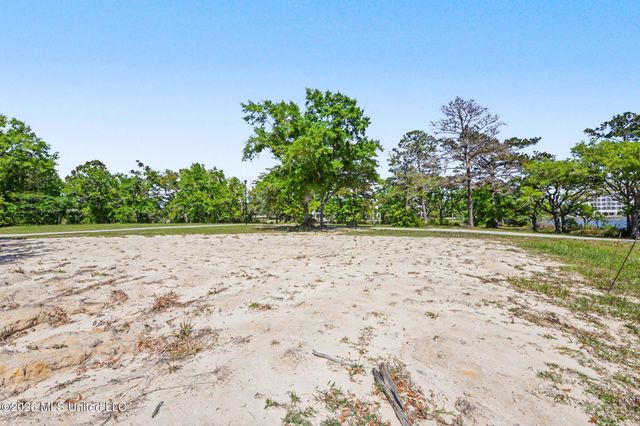 Lot 40 Savannah Estates Boulevard, Biloxi, MS 39532