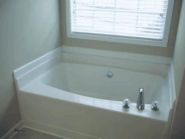 1118 Low Water Way, Lawrenceville, GA 30045