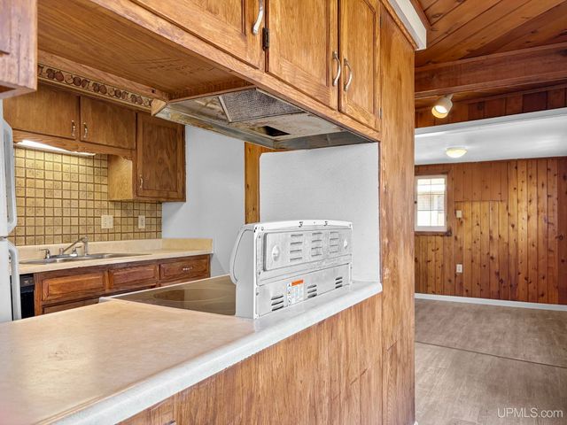 200 W Fleshiem Street, Iron Mountain, MI 49801