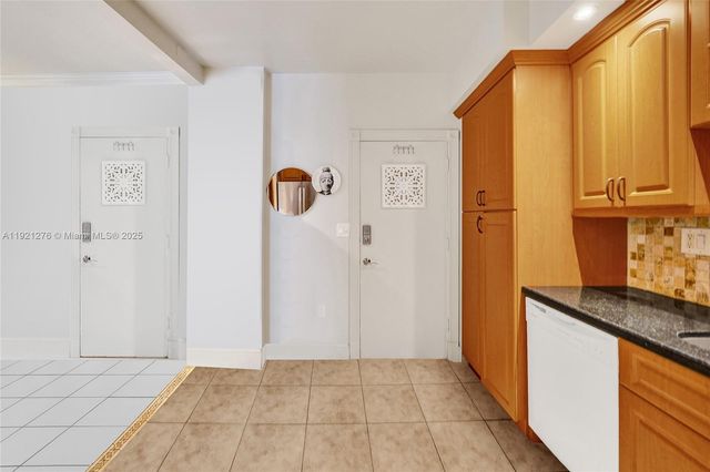 1701 S Ocean Dr 105, Hollywood, FL 33019