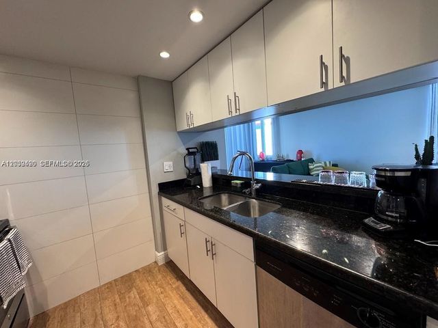 800 N Miami Avenue E1008, Miami, FL 33136