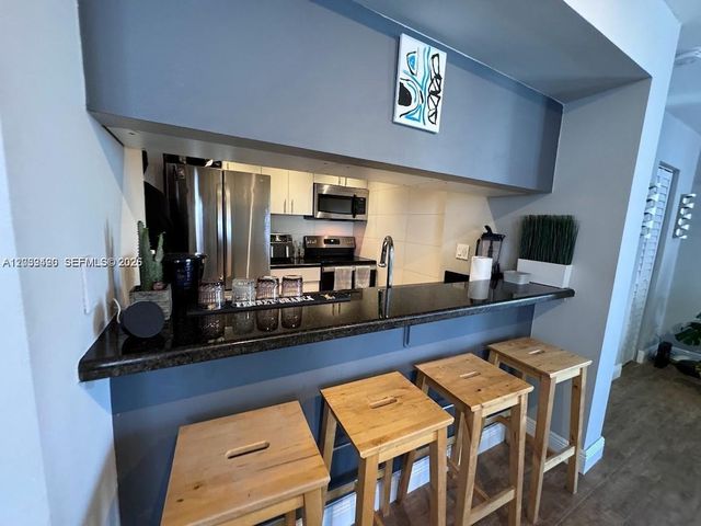 800 N Miami Avenue E1008, Miami, FL 33136