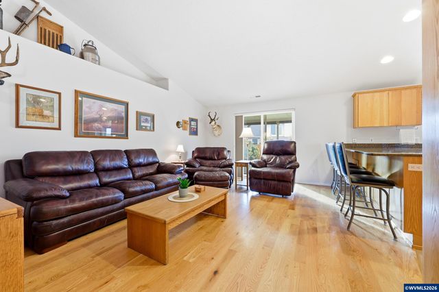 515 NW Hartmann Pl, Sublimity, OR 97385