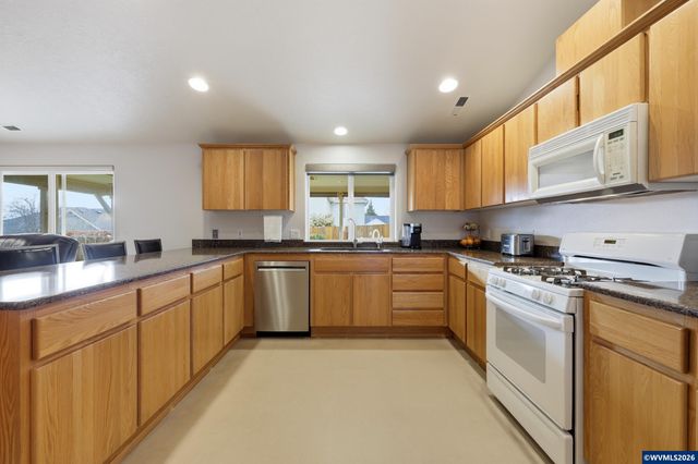 515 NW Hartmann Pl, Sublimity, OR 97385