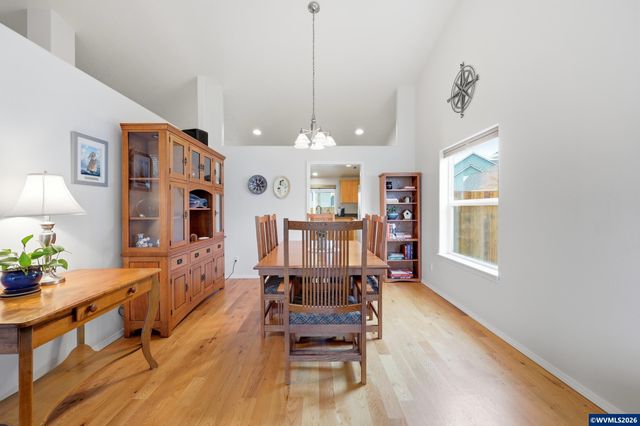 515 NW Hartmann Pl, Sublimity, OR 97385