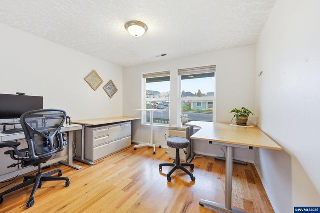 515 NW Hartmann Pl, Sublimity, OR 97385